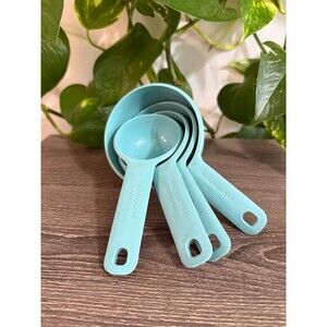 KitchenAid measuring cups blue